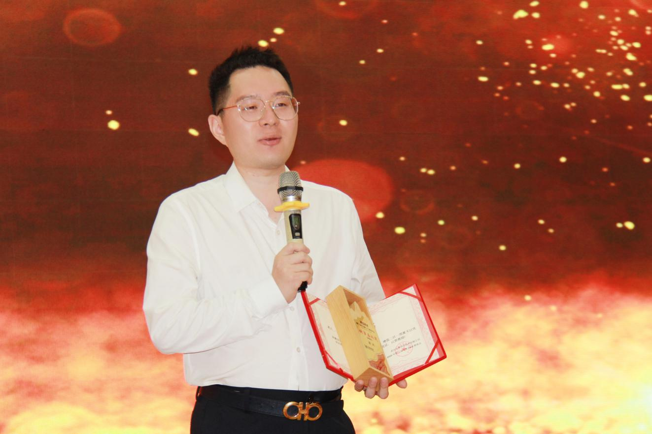 群英薈萃,英雄初顯|武漢空格第三屆CEO群英會(huì) 群英薈萃,英雄初顯|武漢空格第三屆CEO群英會(huì)